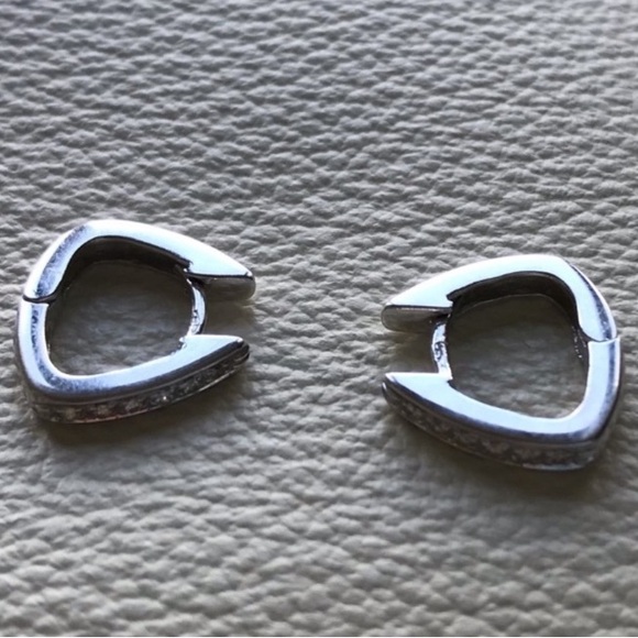 💕HP💕 18k white gold Diamond earrings purchased in Italy 🇮🇹 - appraisal included - Picture 13 of 17